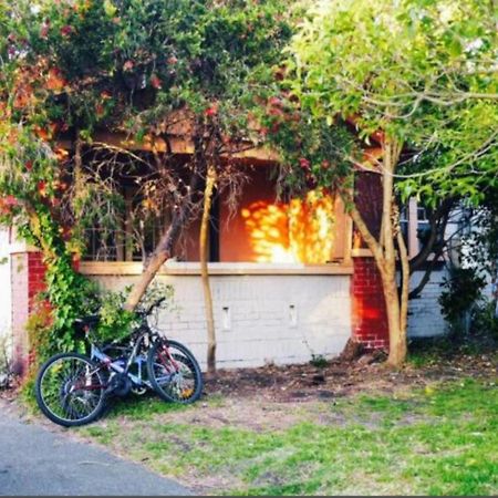 St Kilda East backpackers' hostel Melbourne City Exterior foto